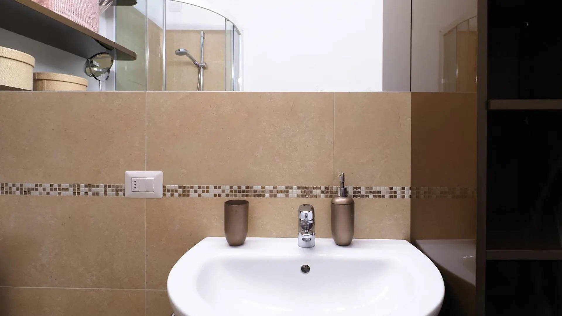 Apartamento Primopiano - Custodi Milán 0*,