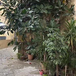 The Paradise House , Nápoles Italia